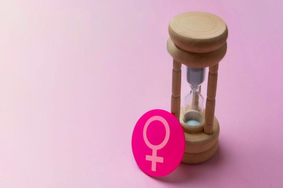 Up to what age can women have children? After the age of 35, the chances of getting pregnant decrease.